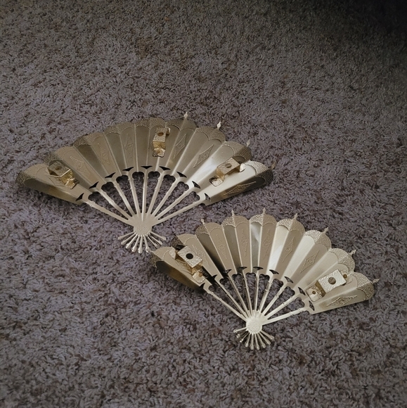 Vintage Pair Decorative Gold Tone Metal Hand Fans Asian Inspired Wall Art Decor - Picture 5 of 9